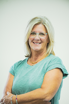 Portrait of Pam Katz, Broker/REALTOR®, CRS, CHP