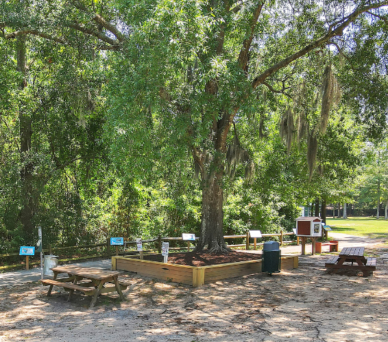 Belville NC Riverwalk Picnic Area